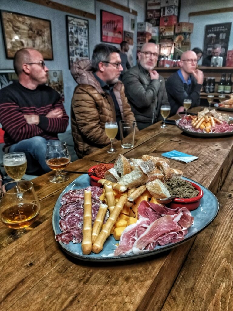 BBC cave à bière planche